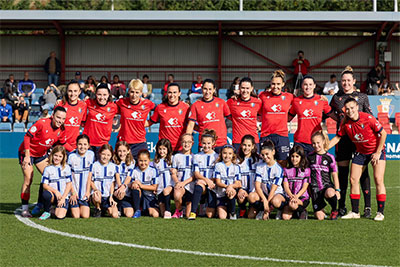 Las jugadoras de nuestro Fútbol 8 D con Osasuna Femenino